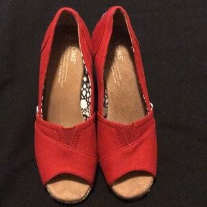 Toms Red Open Toe Wedge 6.5 Wide $20 Comfortable